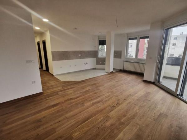 Glavna slika -Trosoban stan na prodaju, 90m2, 252.660€