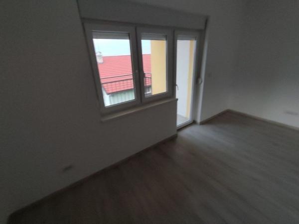 Glavna slika -Trosoban stan na prodaju, 83m2, 158.160€