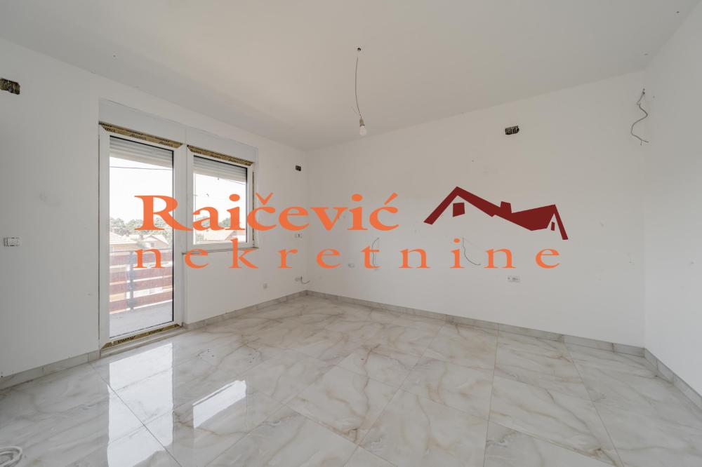 Slika 5 - Torlacki vis,  Kuća na prodaju, 320m2, 400.000€