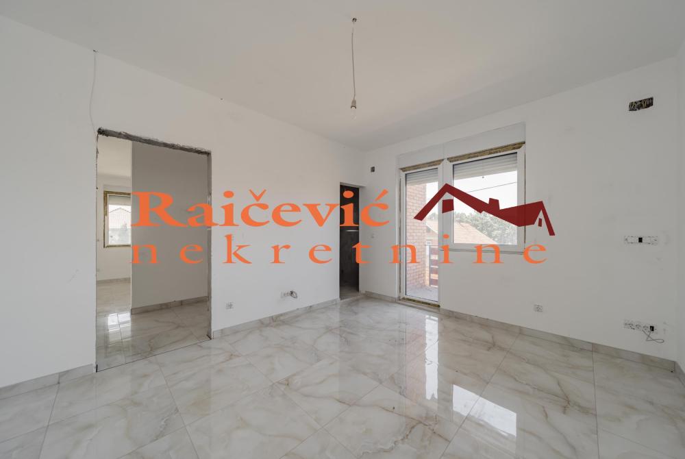 Slika 6 - Torlacki vis,  Kuća na prodaju, 320m2, 400.000€