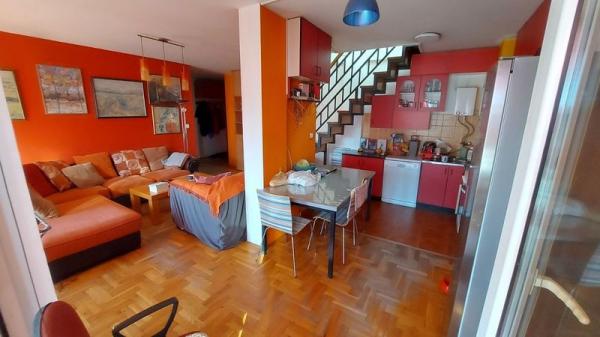 Slika 2 - Četvoroiposoban stan na prodaju, 109m2, 257.500€