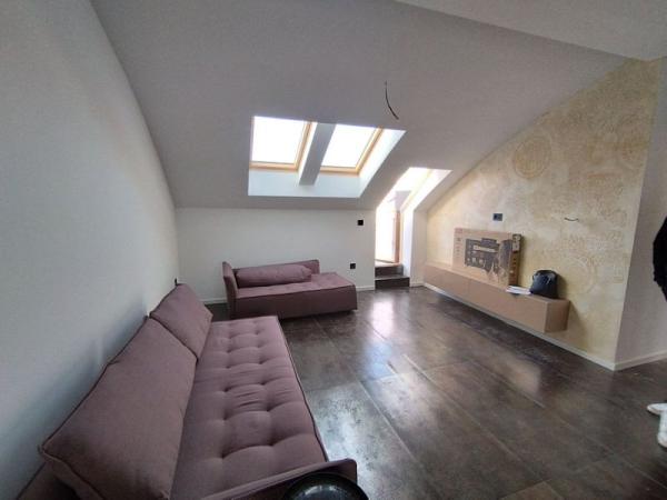 Slika 1 - Četvoroiposoban stan na prodaju, 110m2, 257.500€