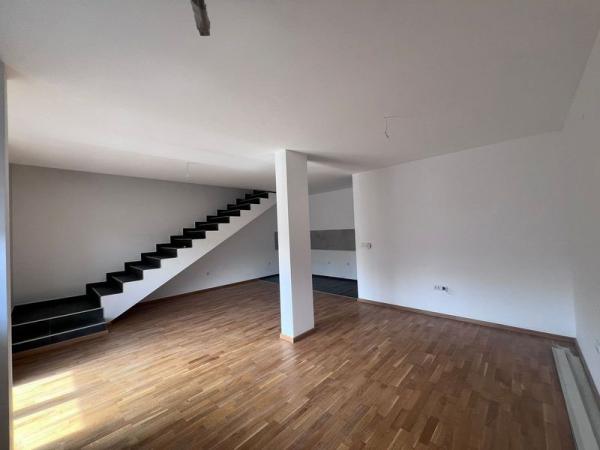 Slika 1 - Četvoroiposoban stan na prodaju, 94m2, 190.550€