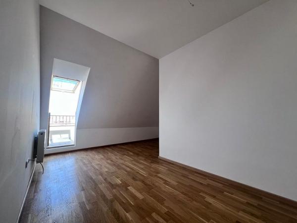 Slika 6 - Četvoroiposoban stan na prodaju, 94m2, 190.550€