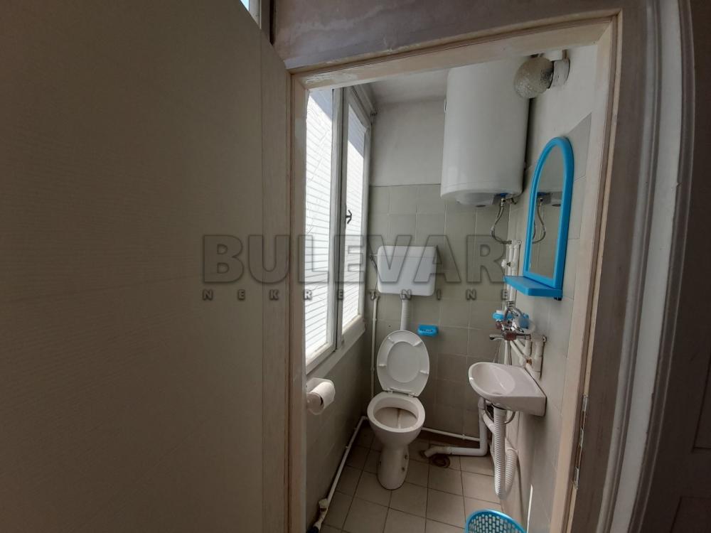 Slika 6 - Takovska,  Lokal za izdavanje, 158m2, 450€