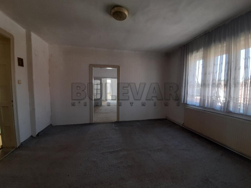 Slika 3 - Takovska,  Lokal za izdavanje, 158m2, 450€