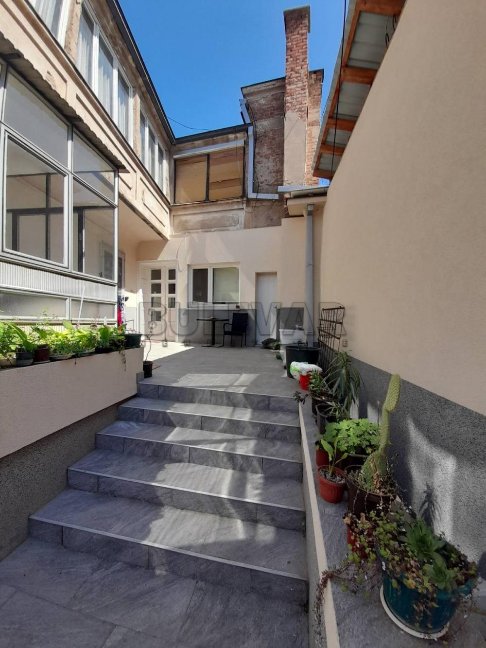 Slika 8 - Takovska,  Lokal za izdavanje, 158m2, 450€