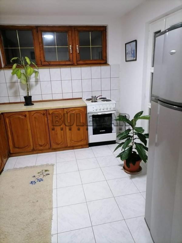 Slika 2 - Kalač brdo, Četvorosoban stan za izdavanje, 140m2, 400€