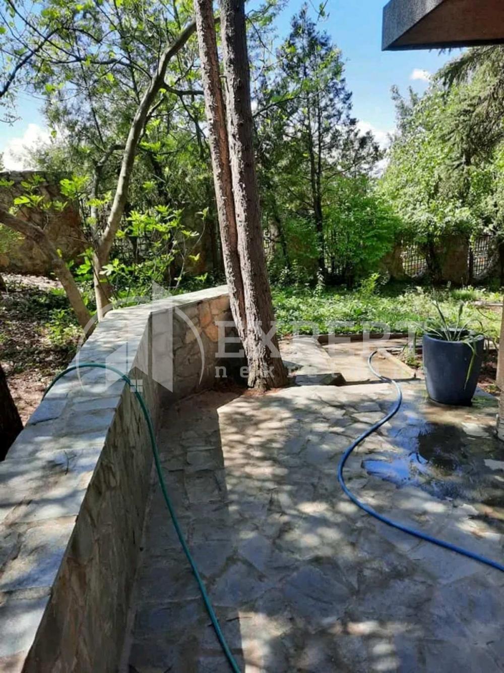 Slika 6 - Kalač brdo, Četvorosoban stan za izdavanje, 140m2, 350€