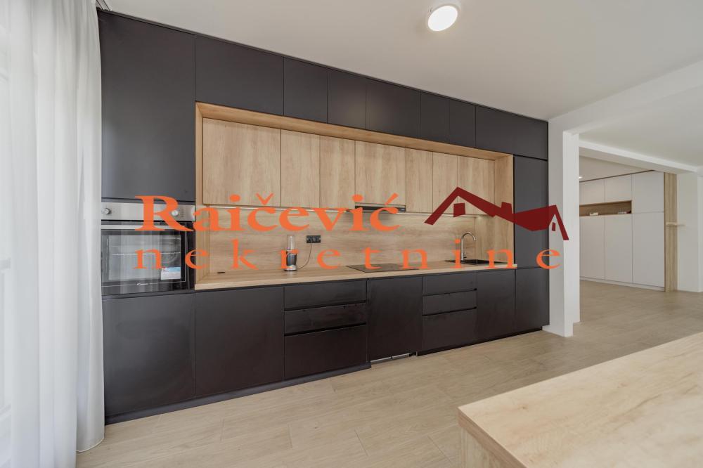 Slika 5 - Velisava Vulovica, Četvorosoban stan na prodaju, 145m2, 650.000€