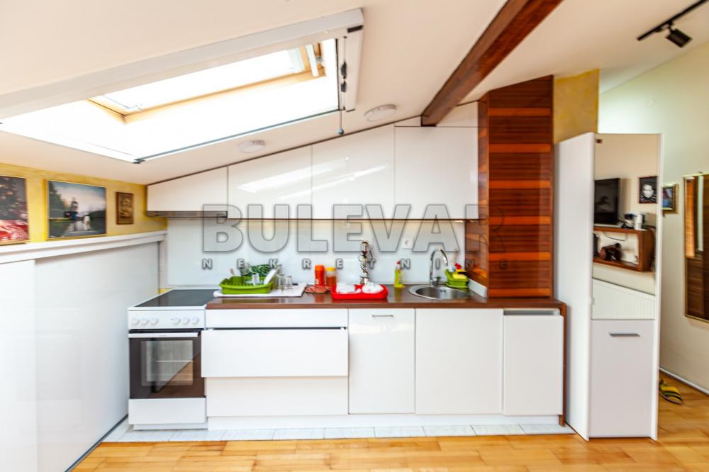Slika 5 - 7. jula, Dvoiposoban stan na prodaju, 63m2, 113.400€