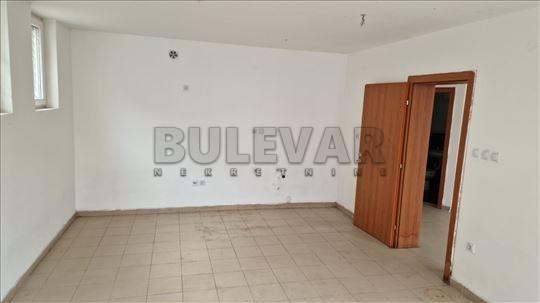 Glavna slika -Knjaževačka,  Lokal za izdavanje, 52m2, 400€