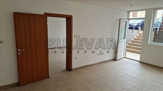Slika 2 - Knjaževačka,  Lokal za izdavanje, 52m2, 400€
