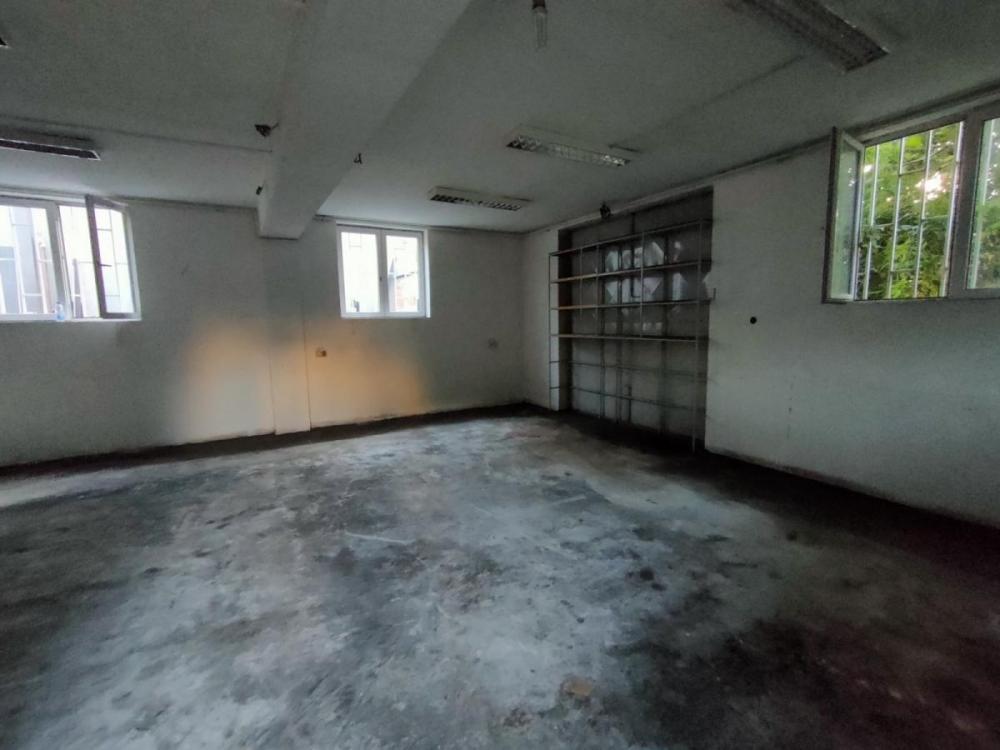 Slika 4 -  Lokal za izdavanje, 460m2, 1.900€