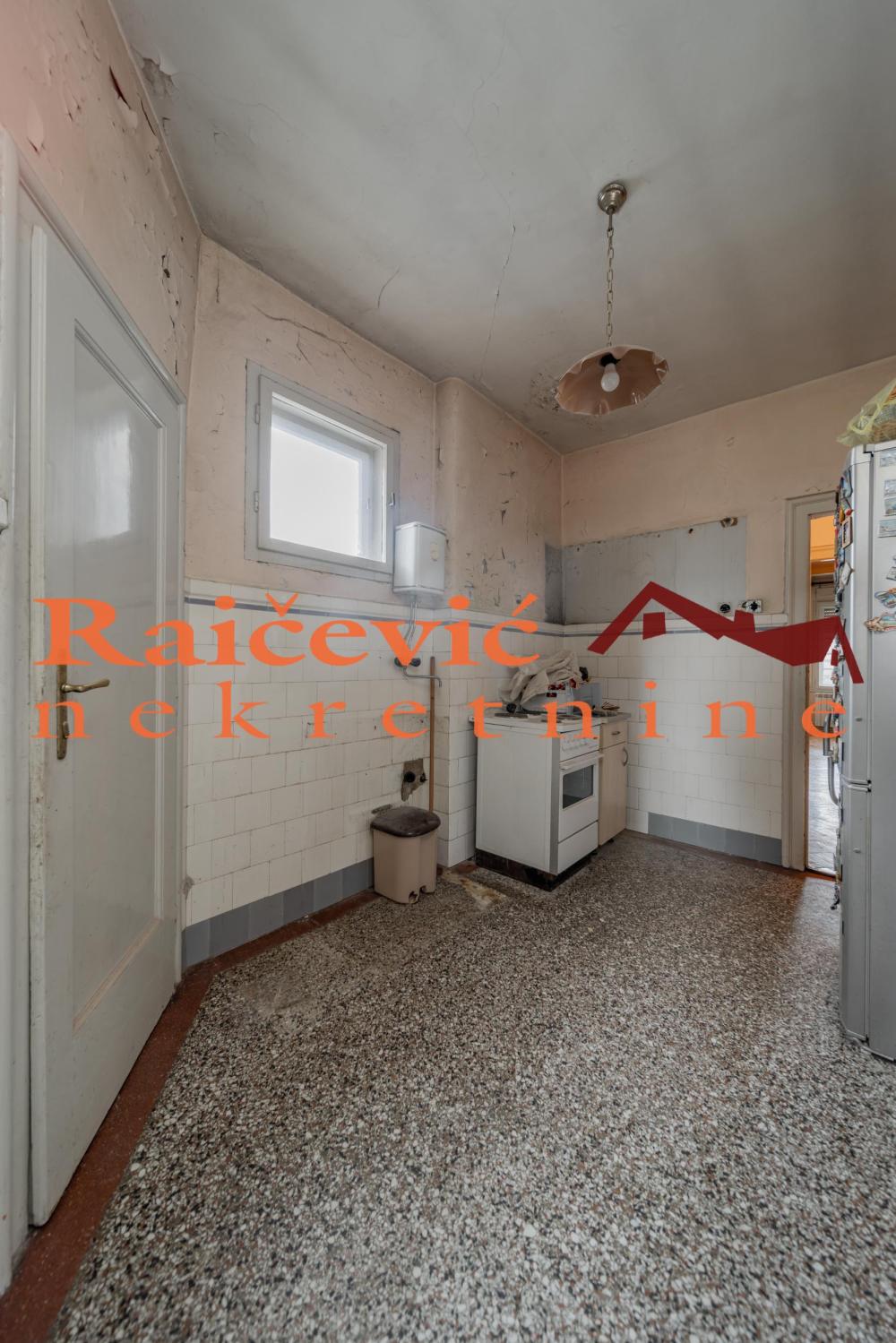 Slika 10 - Simina, Trosoban stan na prodaju, 77m2, 385.000€