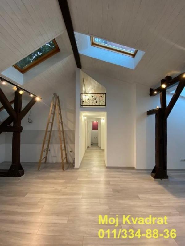 Glavna slika - Kuća za izdavanje, 199m2, 2.000€