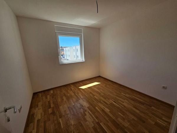 Slika 7 - Četvorosoban stan na prodaju, 81m2, 125.150€