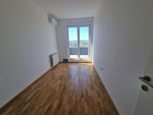 Slika 10 - Četvorosoban stan na prodaju, 101m2, 218.350€