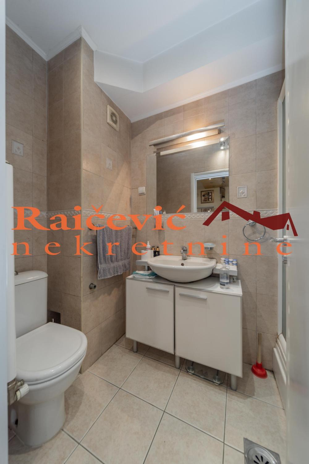 Slika 7 - Aleksandra Tirnanica Tirketa, Četvorosoban stan na prodaju, 142m2, 380.000€