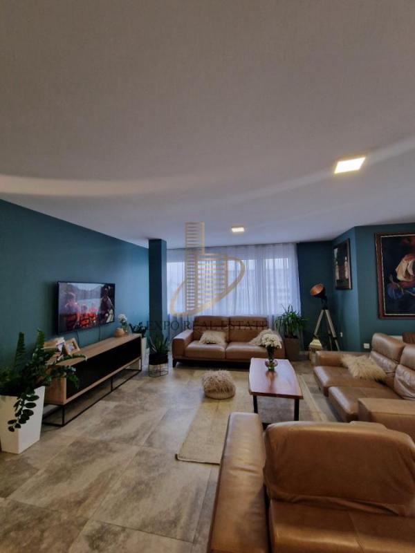 Glavna slika -Četvorosoban stan na prodaju, 146m2, 270.000€