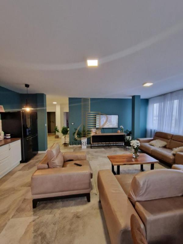 Slika 2 - Četvorosoban stan na prodaju, 146m2, 270.000€