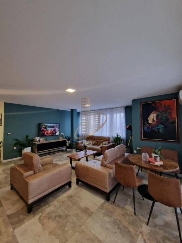 Slika 1 - Četvorosoban stan na prodaju, 146m2, 270.000€