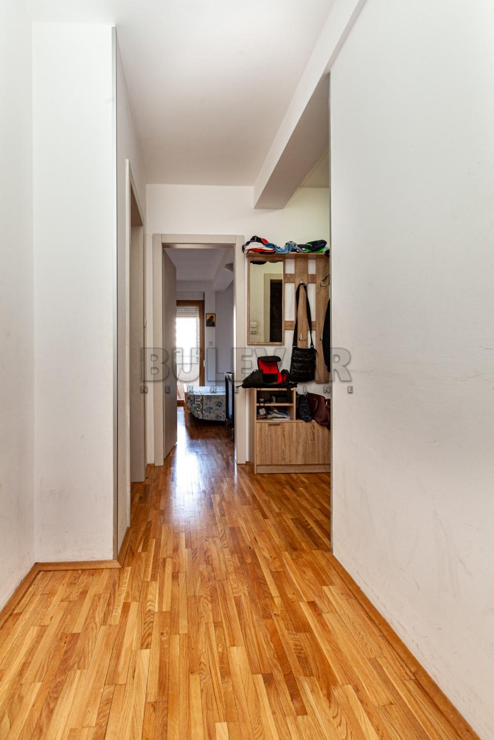 Slika 9 - Cara Dušana, Dvoiposoban stan za izdavanje, 81m2, 600€