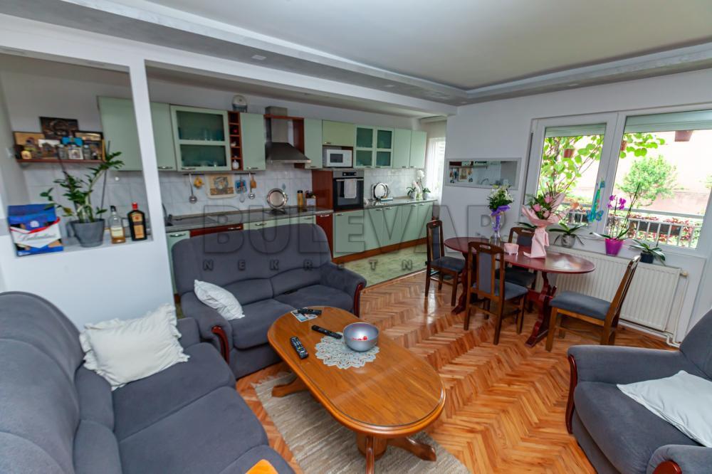 Glavna slika -Pasi poljana,  Kuća na prodaju, 360m2, 415.000€