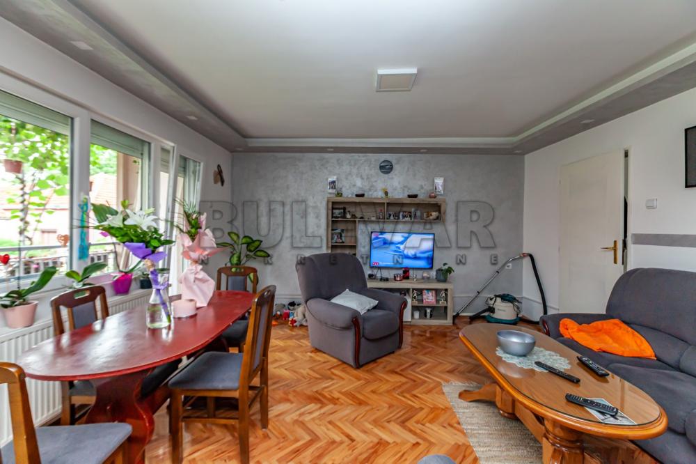 Slika 1 - Pasi poljana,  Kuća na prodaju, 360m2, 415.000€