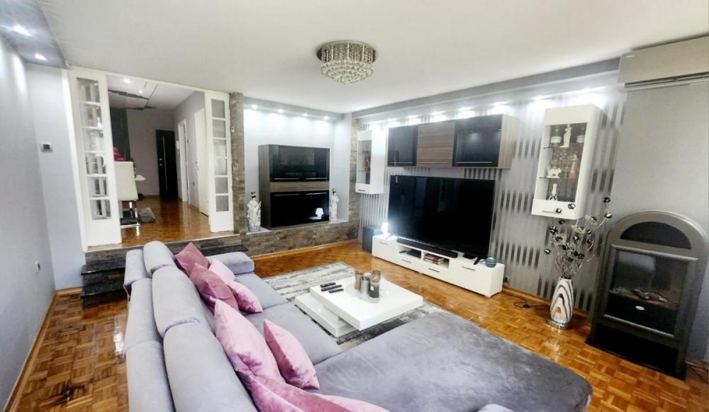 Glavna slika -Trosoban stan na prodaju, 89m2, 300.000€