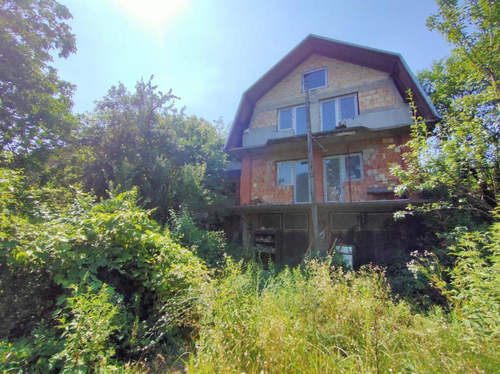 Slika 1 -  Kuća na prodaju, 250m2, 200.000€