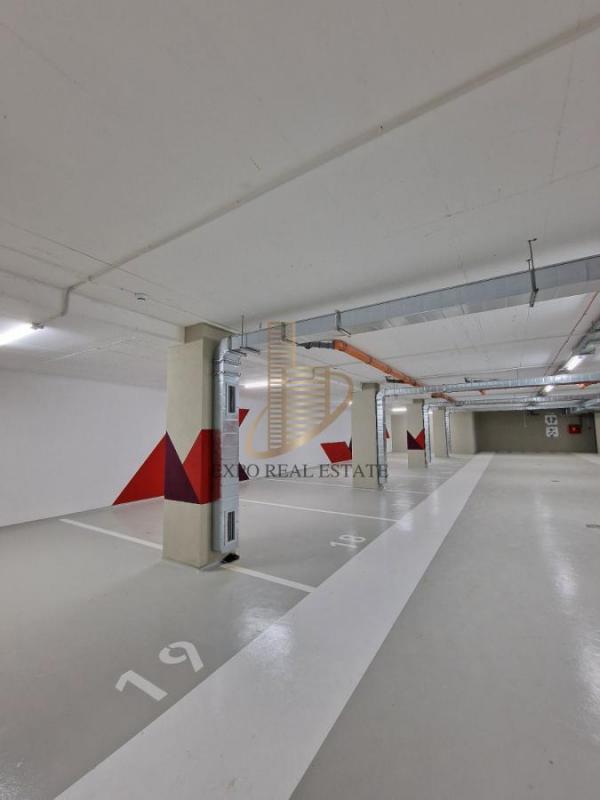 Slika 8 -  Lokal za izdavanje, 1400m2, 12€