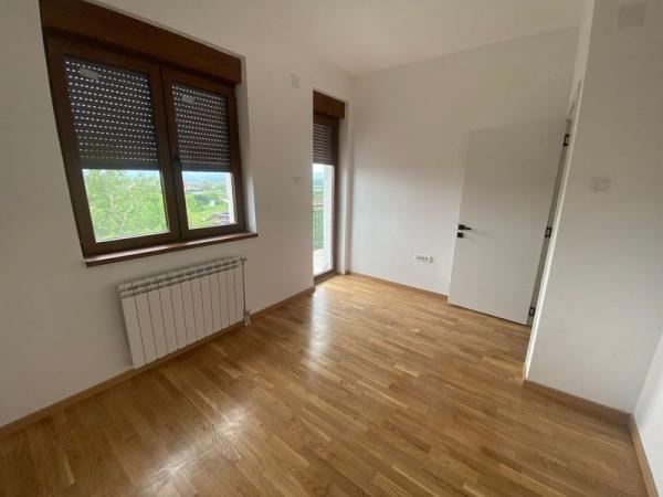 Slika 1 - Četvorosoban stan na prodaju, 84m2, 181.020€