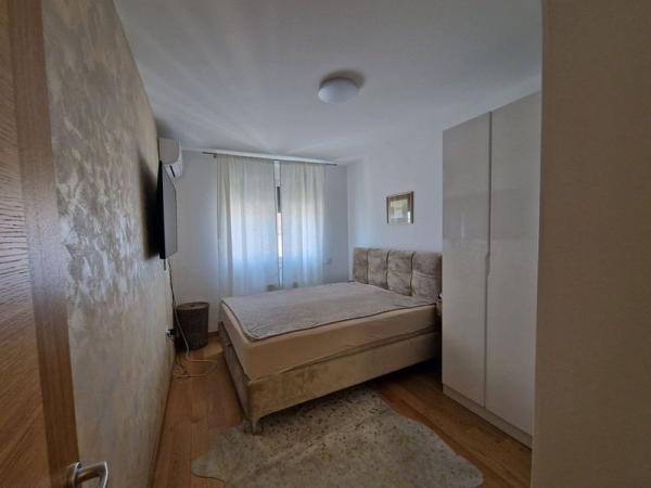 Slika 3 - Trosoban stan na prodaju, 532162m2, 215.060€