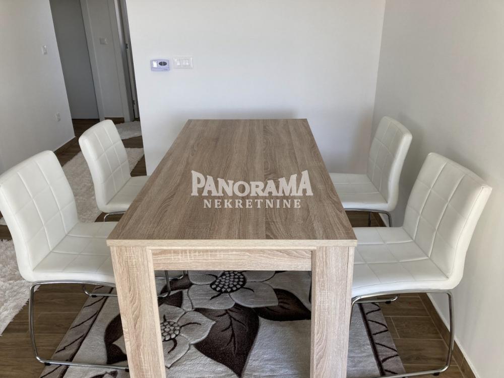 Slika 9 - Surčinska, Dvoiposoban stan na prodaju, 61m2, 152.500€