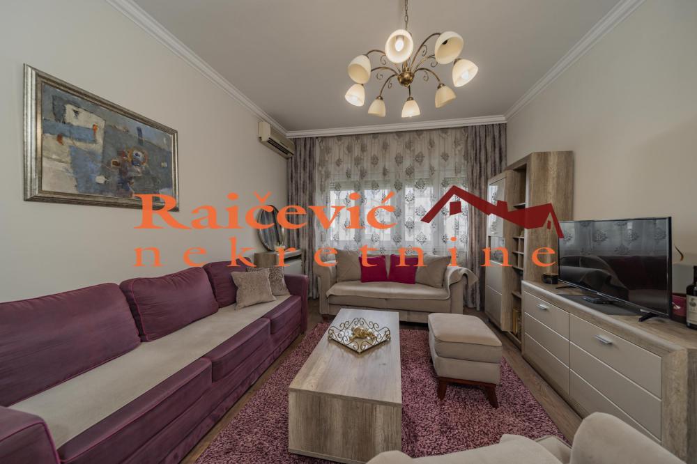 Slika 1 - Bulevar kralja Aleksandra, Troiposoban stan na prodaju, 78m2, 272.990€