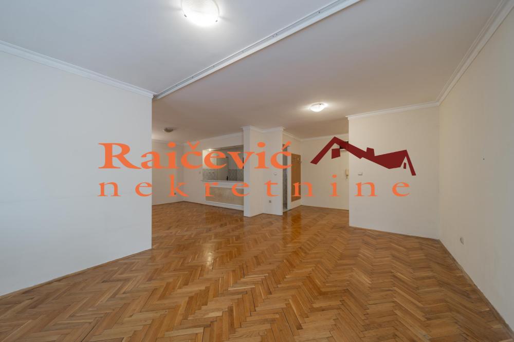 Slika 2 - Bore Vukmirovica, Trosoban stan na prodaju, 101m2, 270.000€