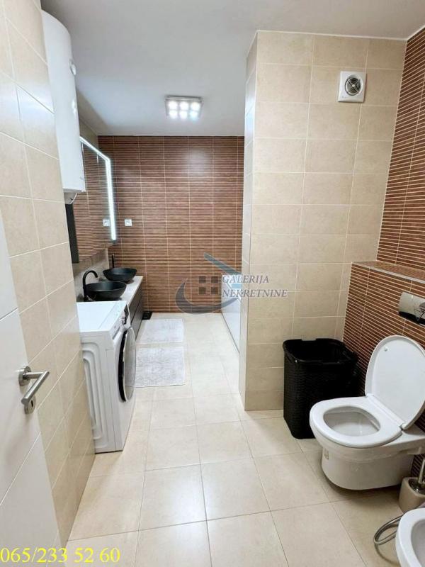 Slika 9 - Luke Vojvodića, Četvorosoban stan na prodaju, 270m2, 580.000€