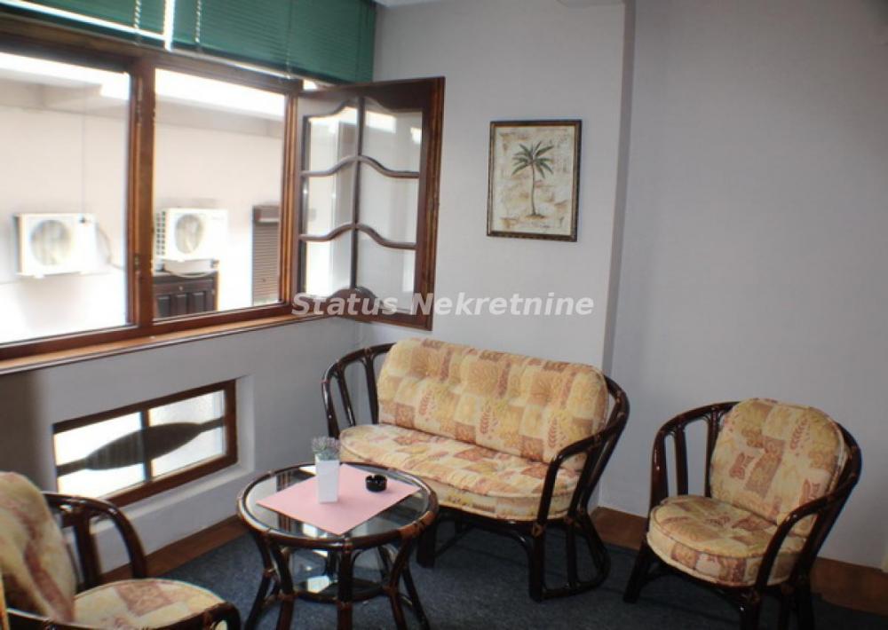 Glavna slika -Jednoiposoban stan za izdavanje, 34m2, 350€