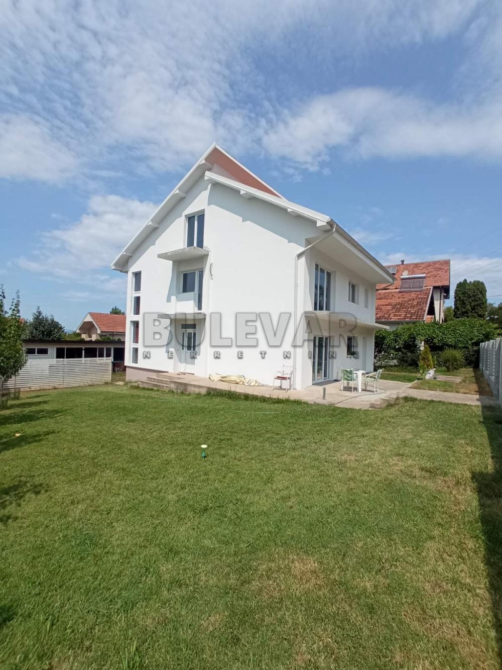 Slika 2 - Osme srpske brigade,  Lokal za izdavanje, 385m2, 2.200€