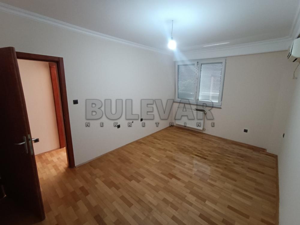 Slika 4 - Episkopska, Dvoiposoban stan na prodaju, 86m2, 184.000€
