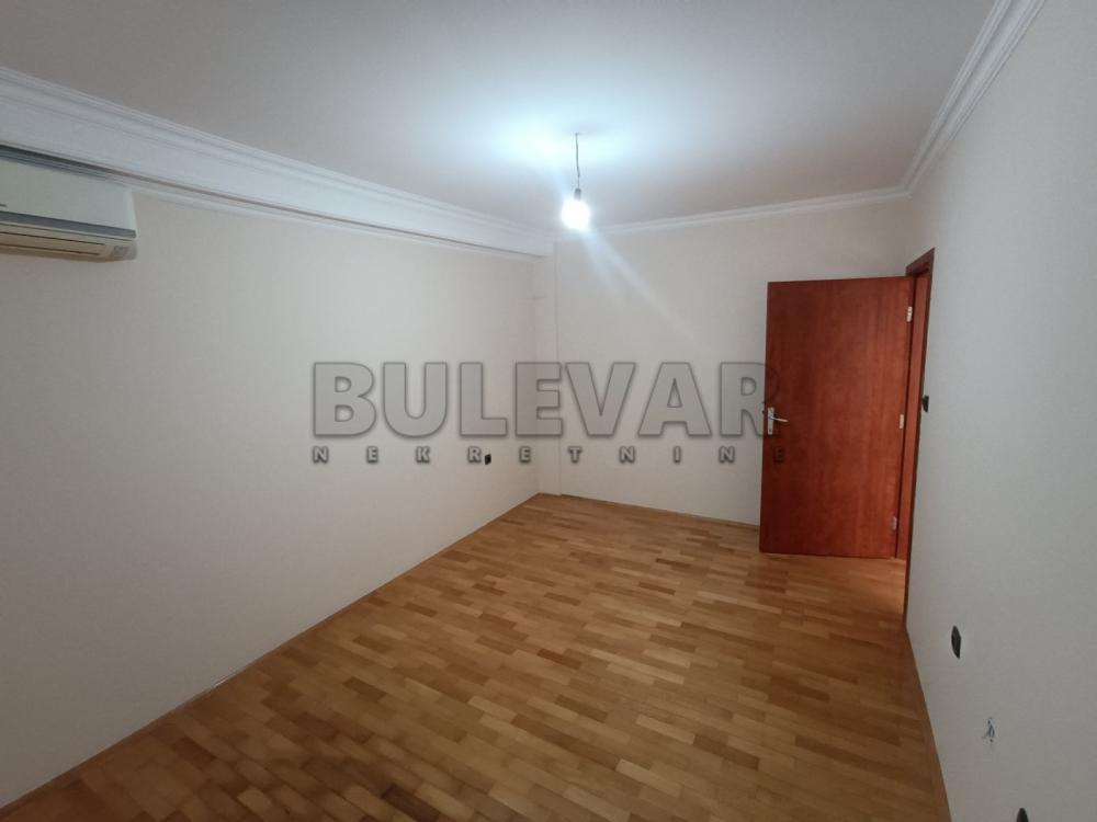 Slika 10 - Episkopska, Dvoiposoban stan na prodaju, 86m2, 184.000€