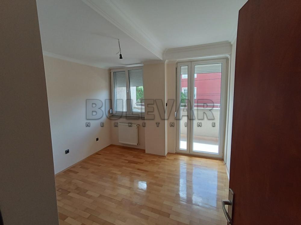 Slika 7 - Episkopska, Dvoiposoban stan na prodaju, 86m2, 184.000€