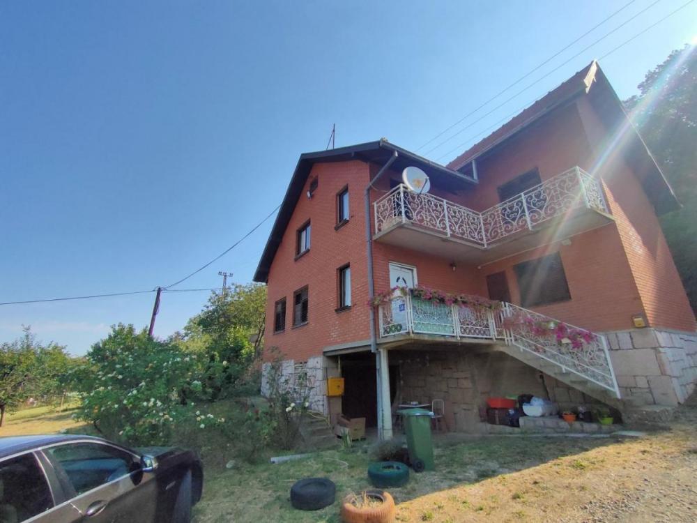 Glavna slika - Kuća na prodaju, 198m2, 250.000€