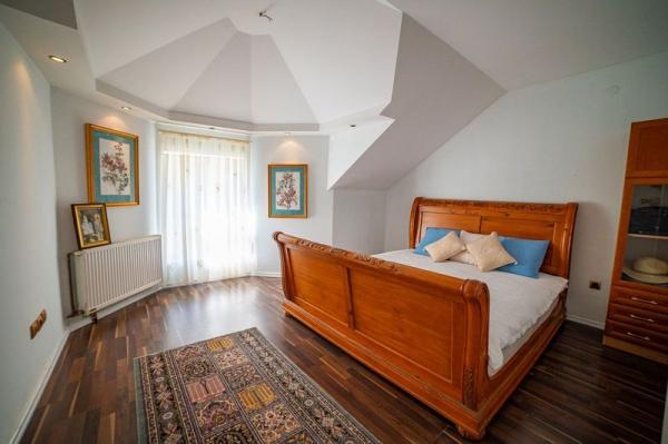 Slika 8 -  Kuća na prodaju, 251m2, 371.000€