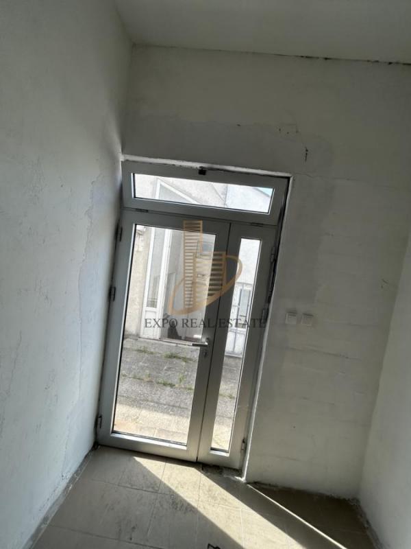 Slika 8 -  Lokal za izdavanje, 180m2, 1.800€