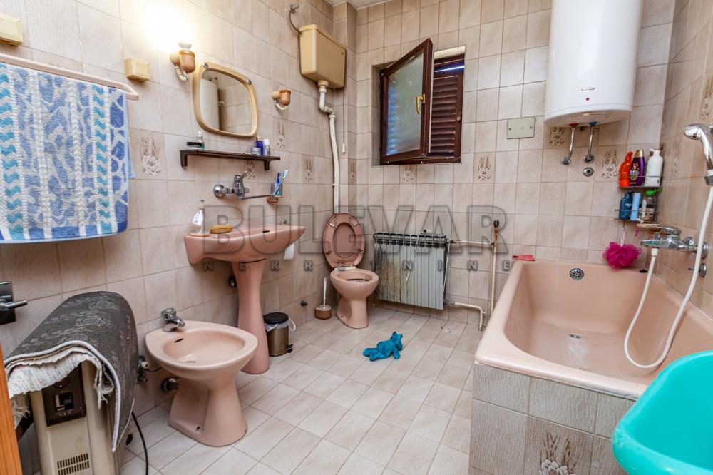 Slika 7 - Igmanska, Četvorosoban stan za izdavanje, 180m2, 500€