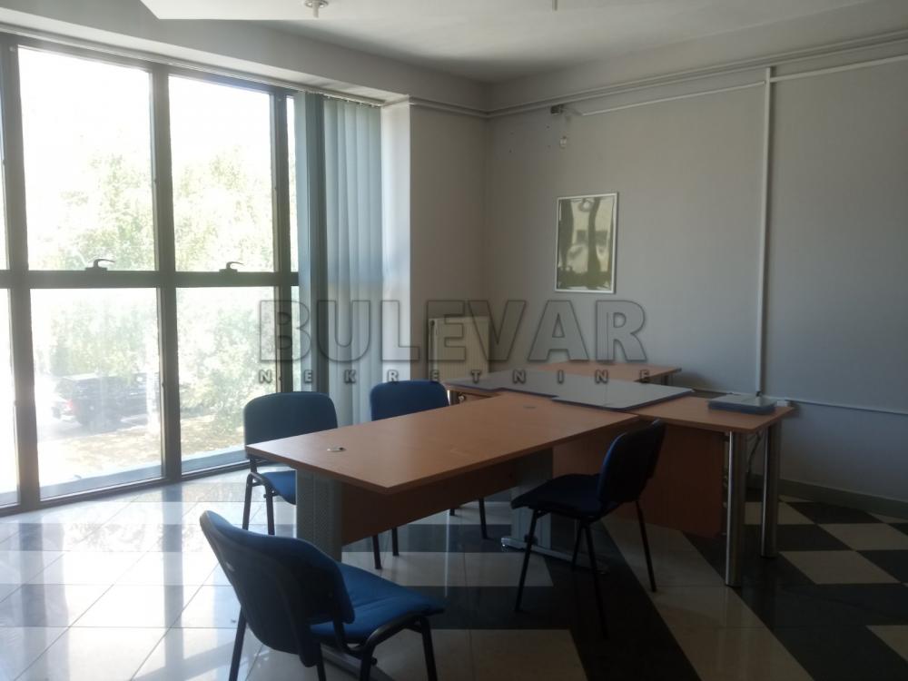 Slika 4 - Sinđelićev trg,  Lokal za izdavanje, 450m2, 5.700€