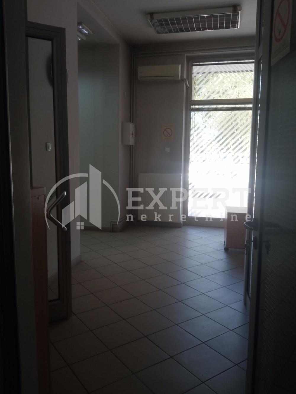 Slika 7 - Sinđelićev trg,  Lokal za izdavanje, 450m2, 5.700€