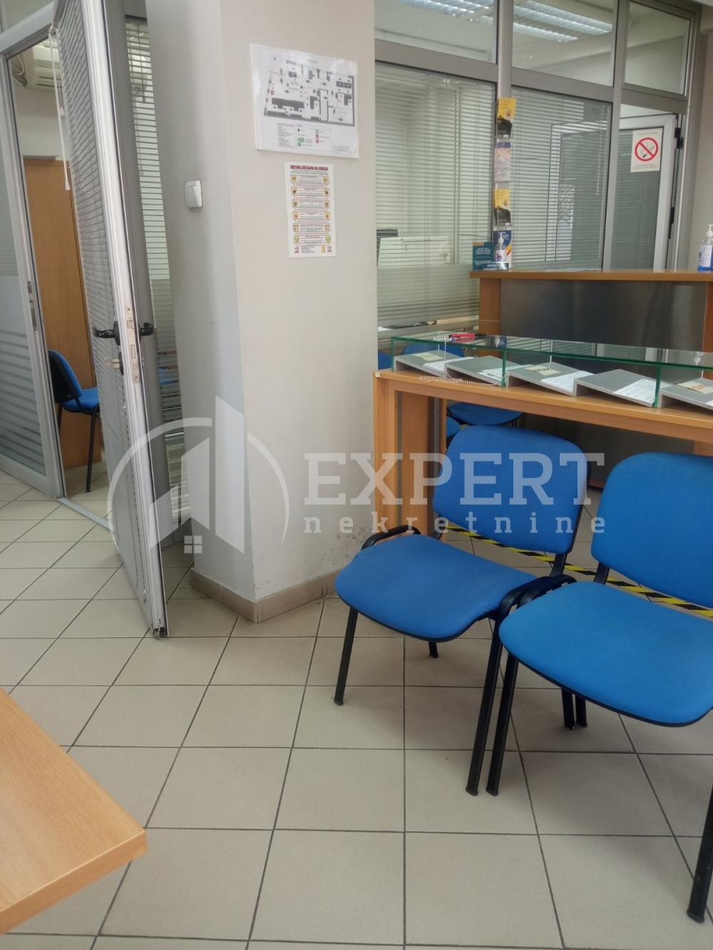 Slika 8 - Sinđelićev trg,  Lokal za izdavanje, 450m2, 5.700€